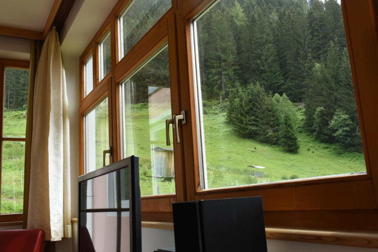 Haus Rs Apartamento Eben Im Pongau Exterior foto